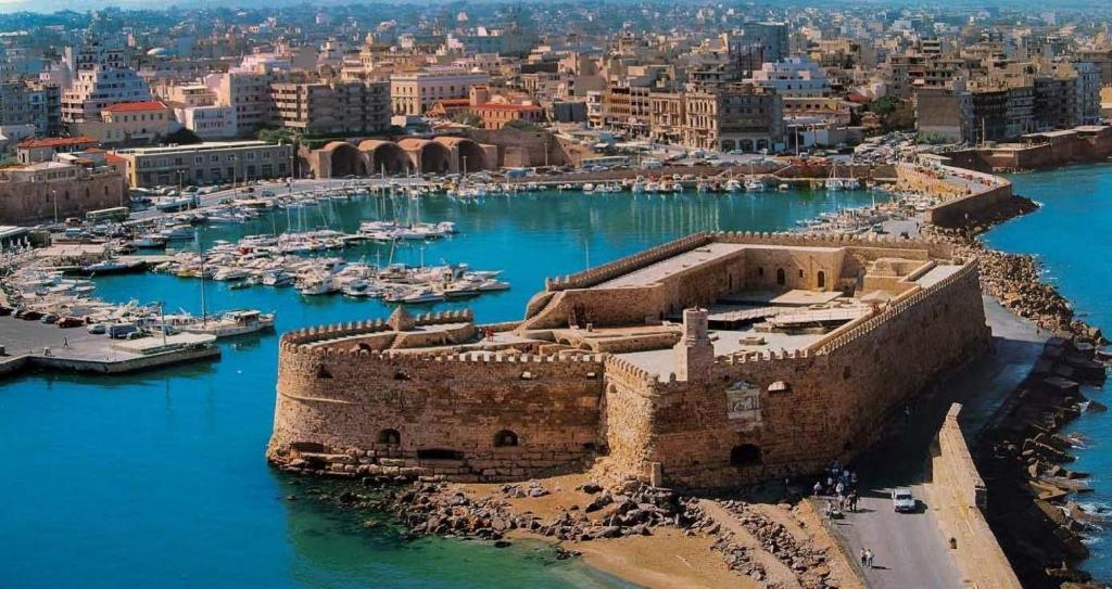 5 Days Hidden Gems of Crete! Every Monday | Departure from Heraklion city center 11 5 Days Hidden Gems of Crete! Every Monday | Departure from Heraklion city center