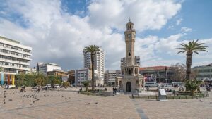 Σμύρνη – Ένα ταξίδι ανάμεσα στο σήμερα και στο χθες 2 Σμύρνη – Ένα ταξίδι ανάμεσα στο σήμερα και στο χθες