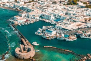 Πάρος – Το νησί όπου η αυθεντική Κυκλαδίτικη ομορφιά συναντά τη σύγχρονη ζωή