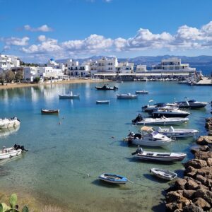 Πάρος – Το νησί όπου η αυθεντική Κυκλαδίτικη ομορφιά συναντά τη σύγχρονη ζωή